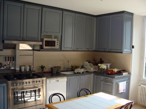 Meubles de cuisine en médium laqué sur mesure     